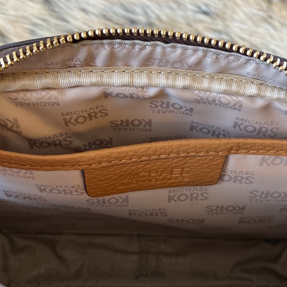 Michael Kors Crossbody Purse - Picture 10 of 16